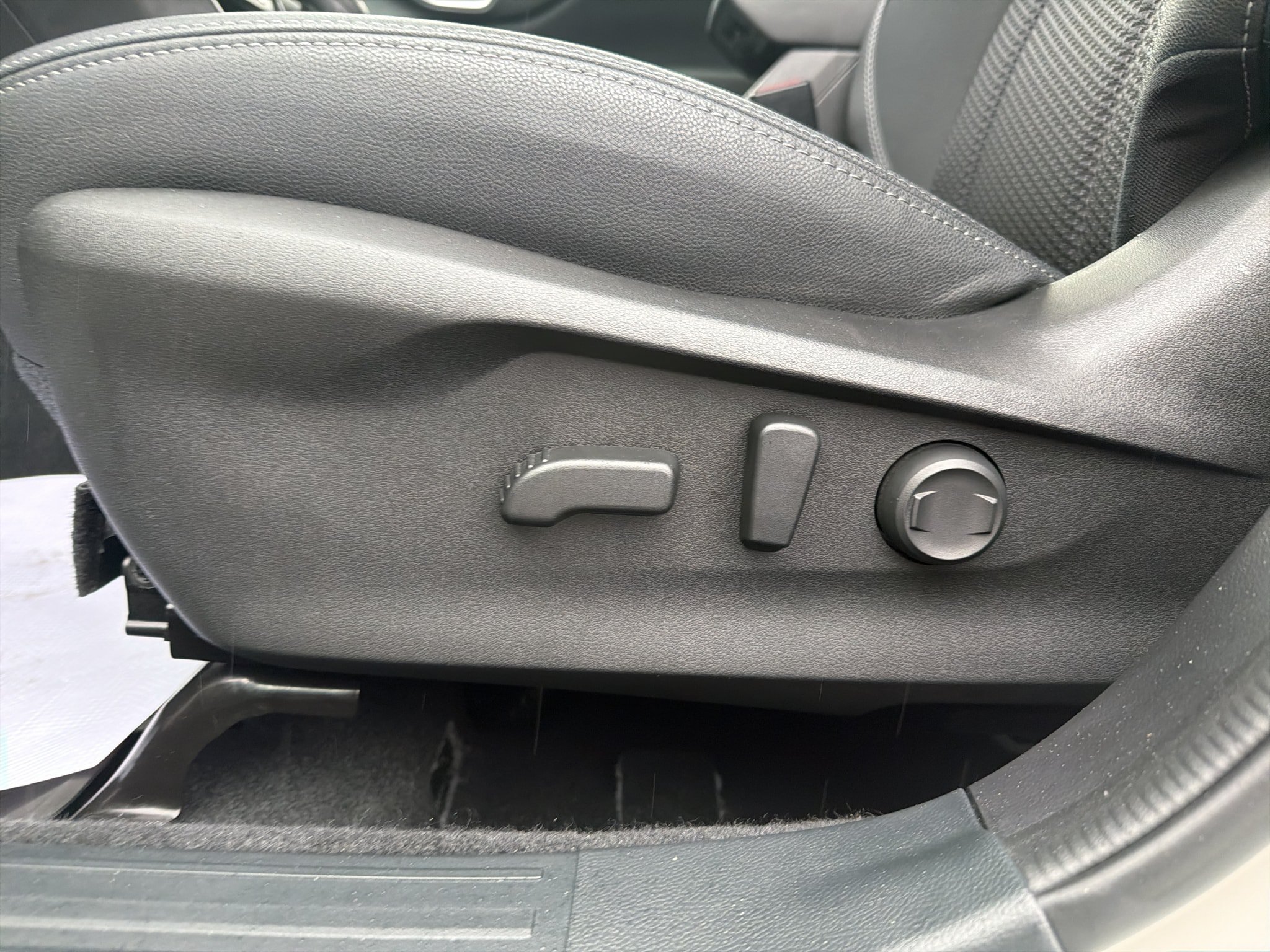 Certified 2023 Subaru Forester Premium AWD/4WD image 11