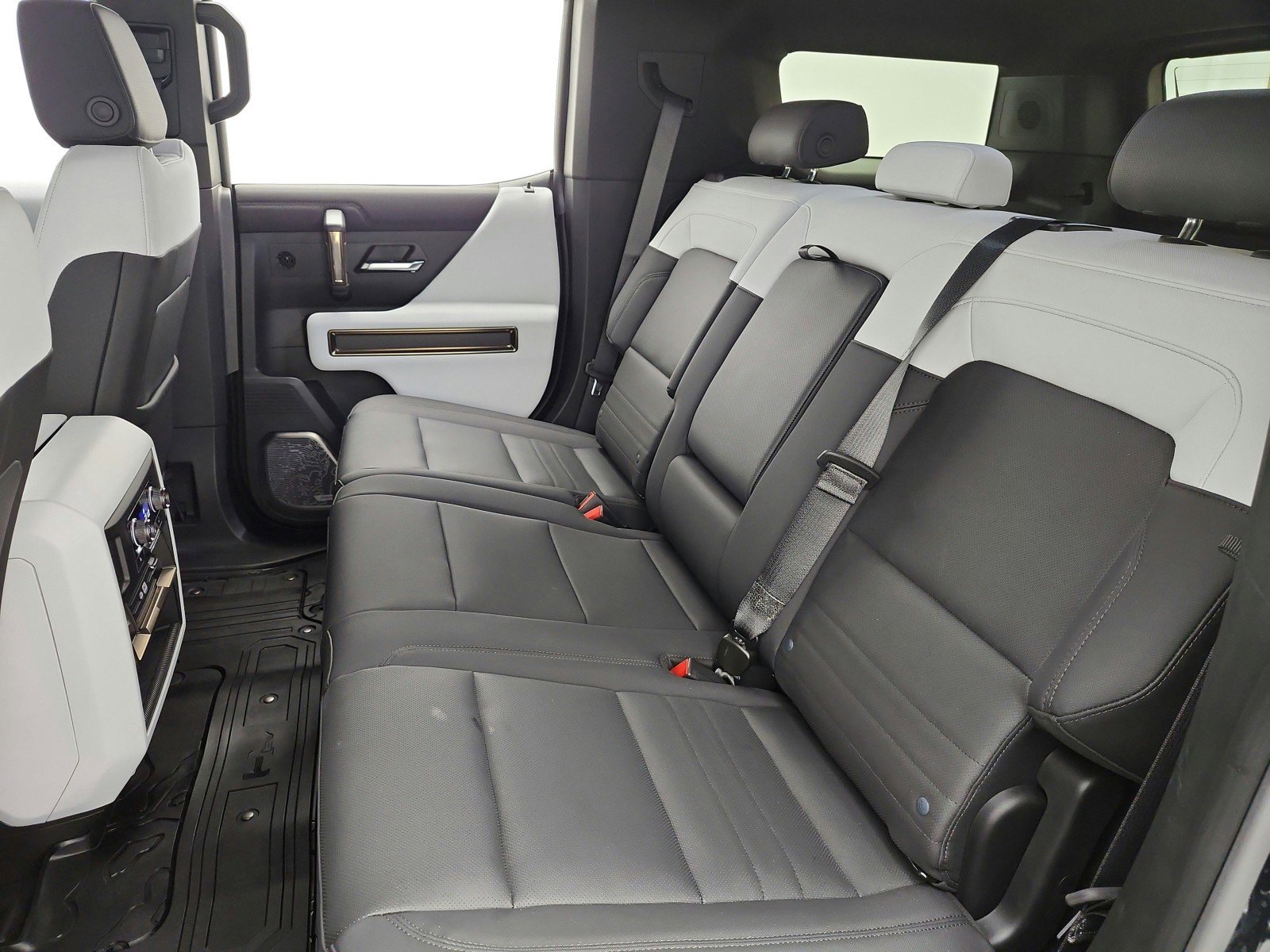 Used 2024 GMC Hummer EV 2X w/ LPO, Sport Package image 14