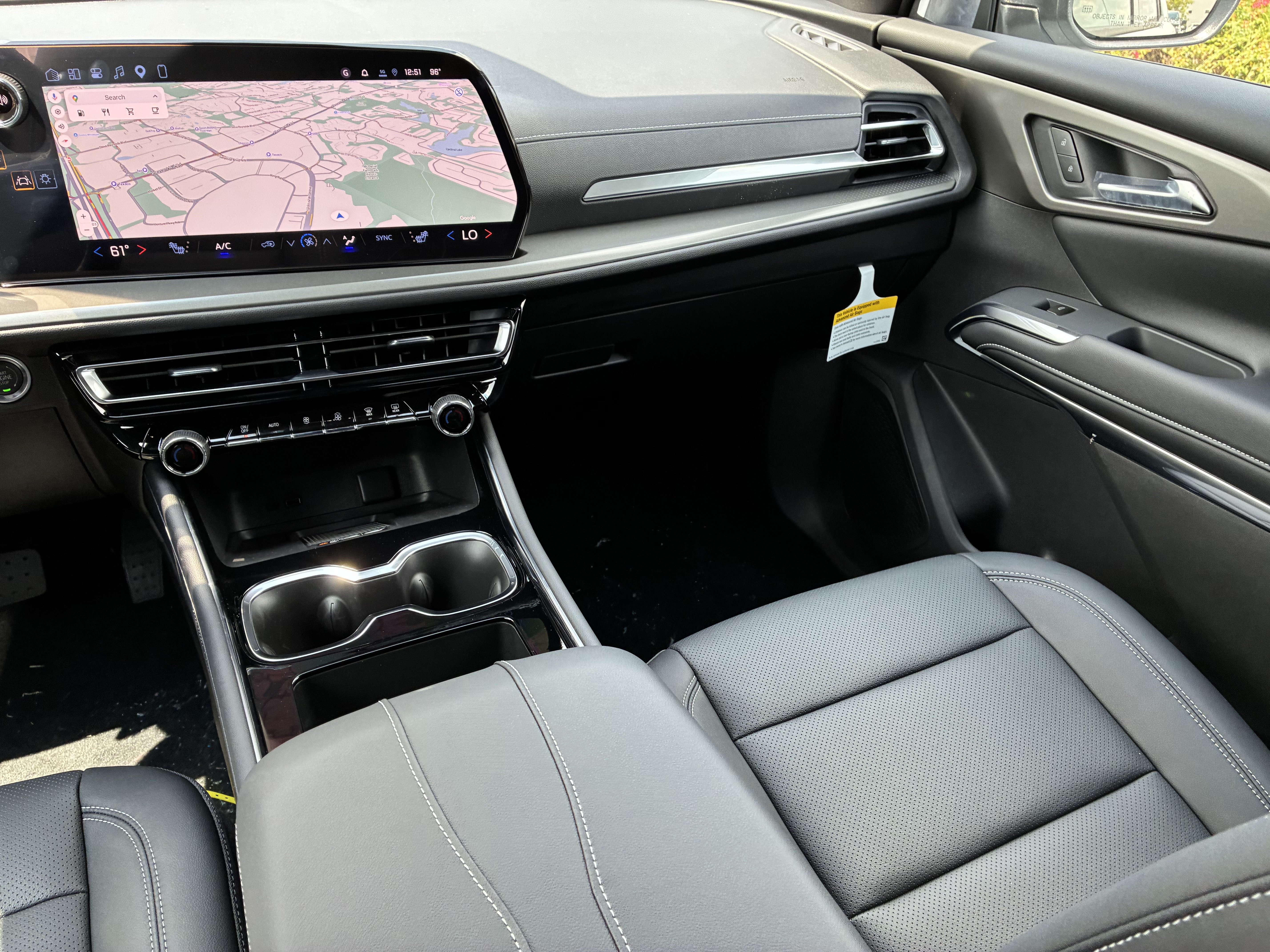 New 2027 Chevrolet Traverse LT w/ Driver Confidence Package FWD image 20