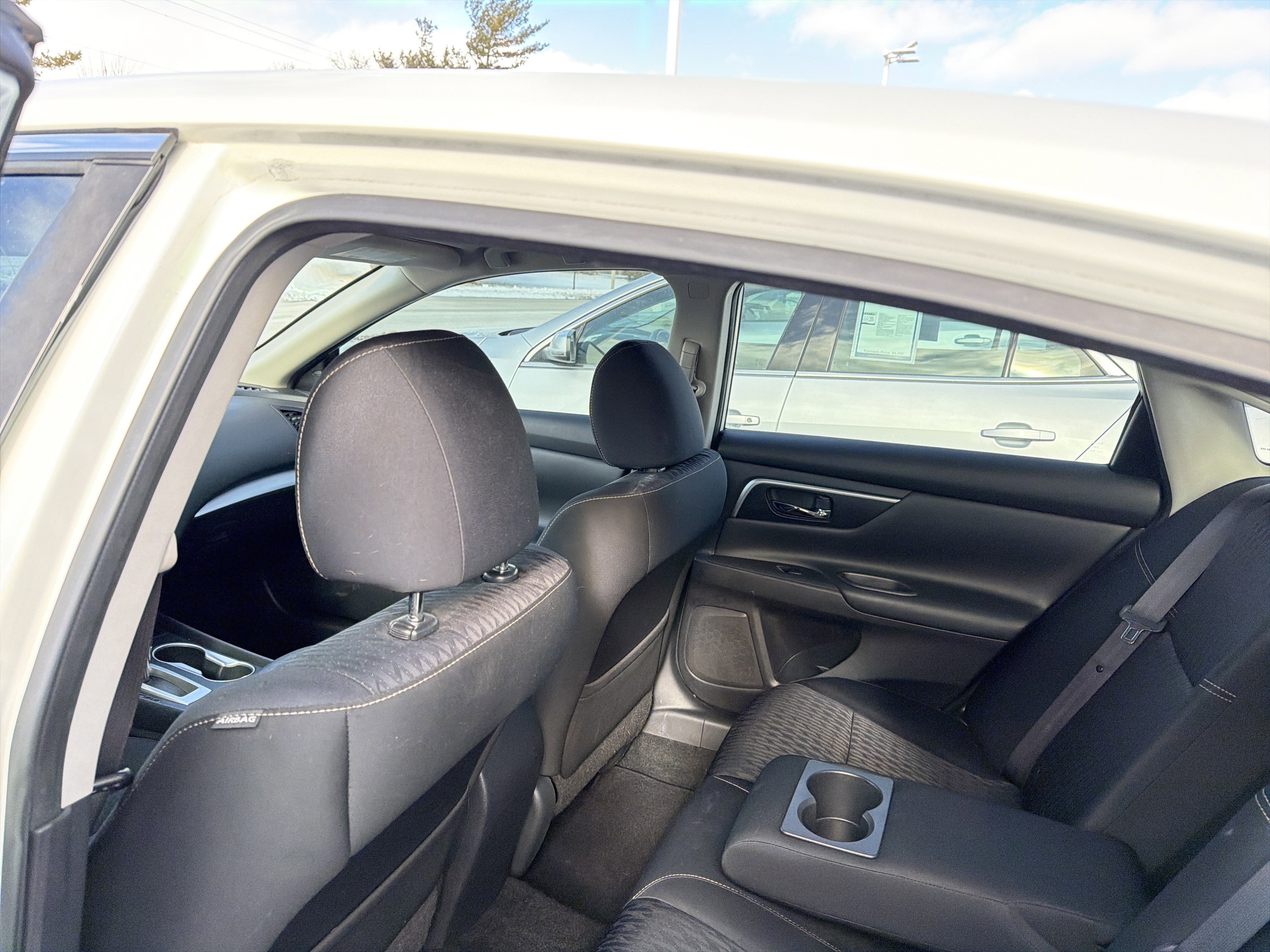 Used 2017 Nissan Altima 2.5 SV image 36