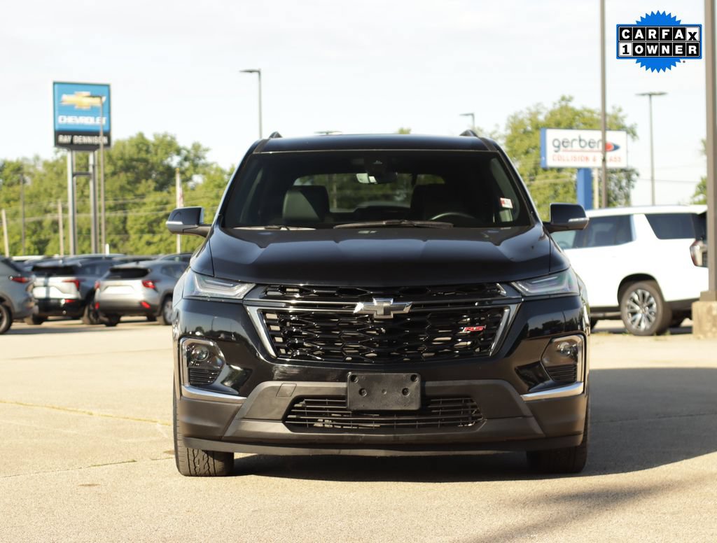 Used 2023 Chevrolet Traverse RS FWD image 2