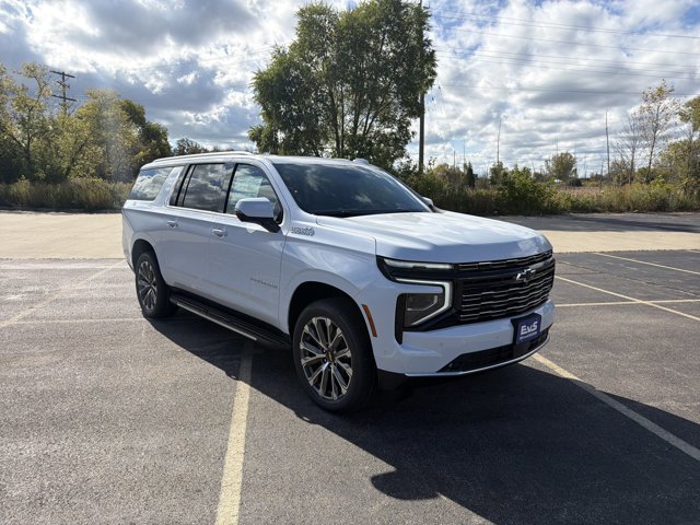 New 2026 Chevrolet Suburban High Country w/ Sun And Tow Package image 3