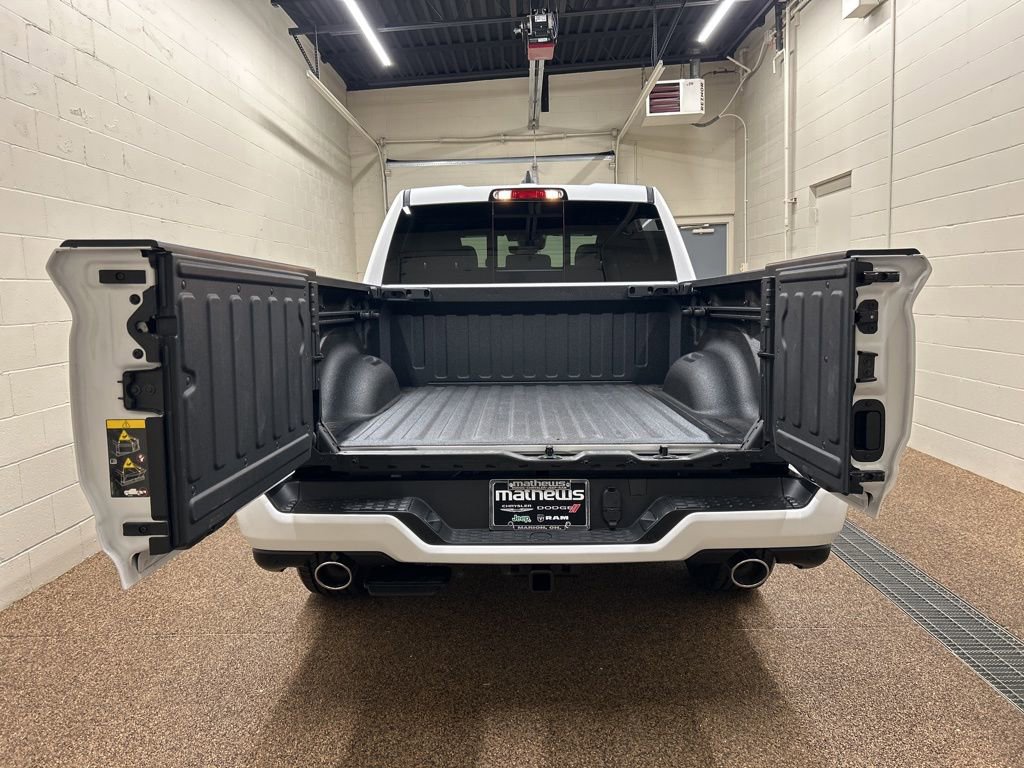 New 2026 RAM 1500 Laramie w/ Laramie Preferred Package AWD/4WD image 11