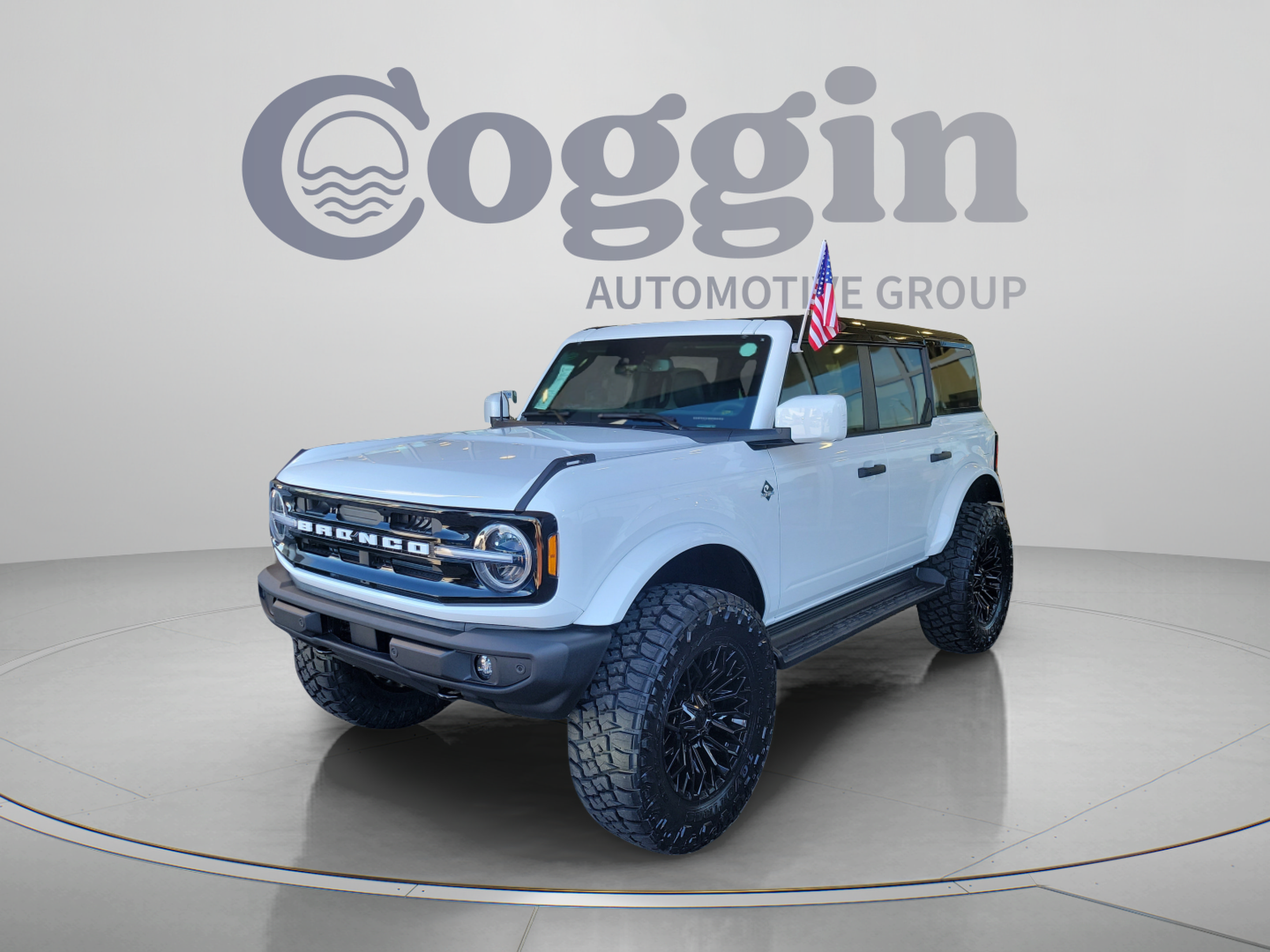 New 2026 Ford Bronco Outer Banks AWD/4WD image 1