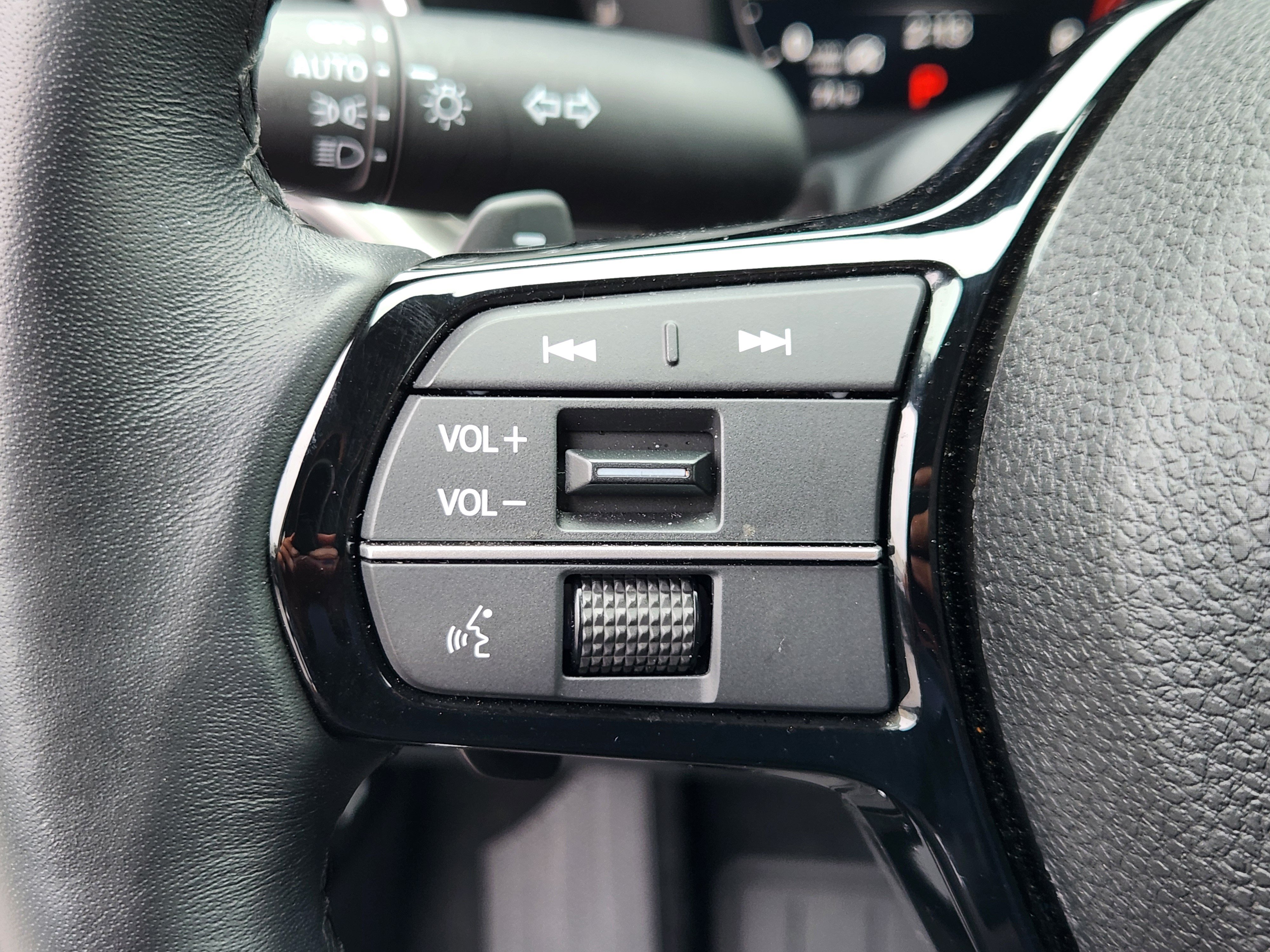 Certified 2026 Acura Integra FWD image 23
