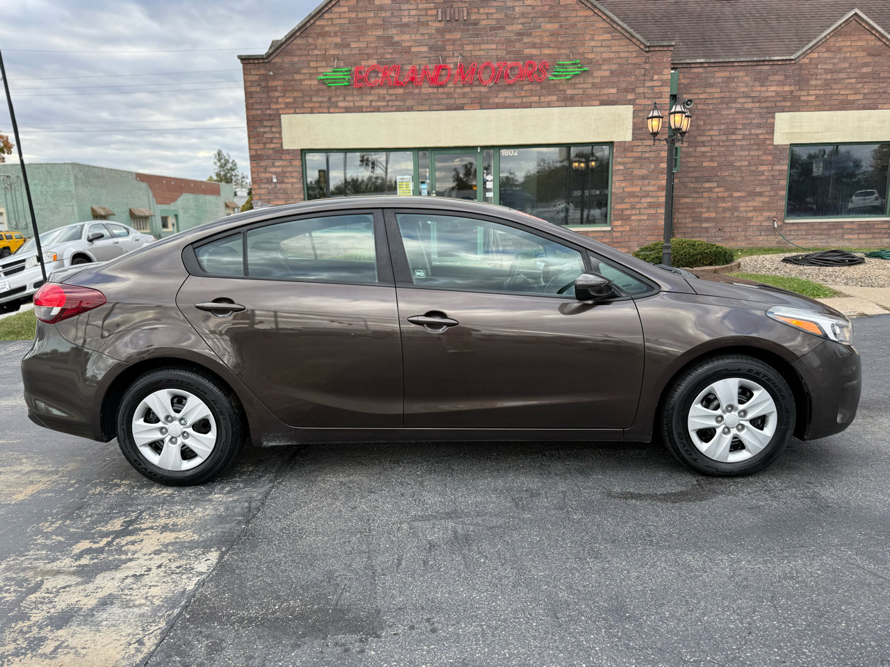Used 2018 Kia Forte LX image 1