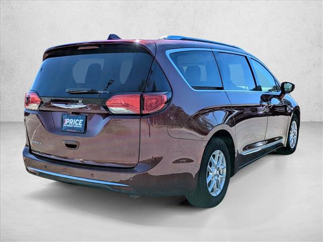 Used 2020 Chrysler Pacifica Touring-L image 5