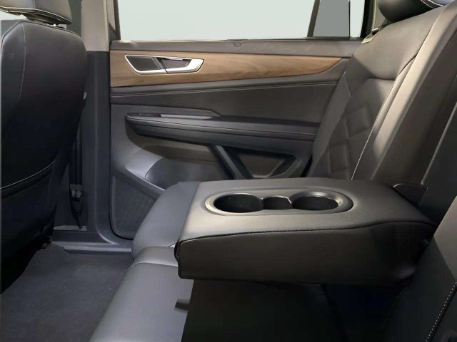 Used 2026 Volkswagen Atlas SE FWD image 71