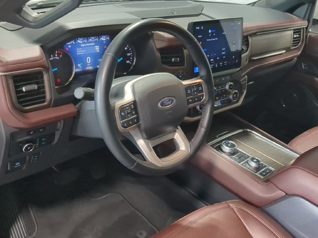 Used 2023 Ford Expedition Limited AWD/4WD image 12