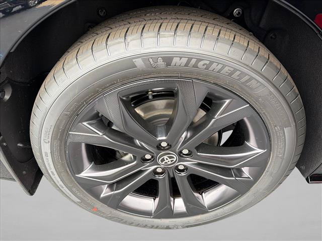 New 2026 Toyota Sienna XSE FWD image 16