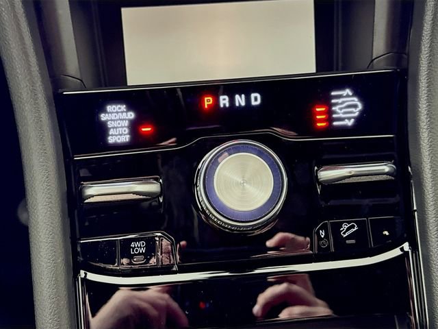 New 2025 Jeep Grand Cherokee L Overland w/ Luxury Tech Group IV image 17