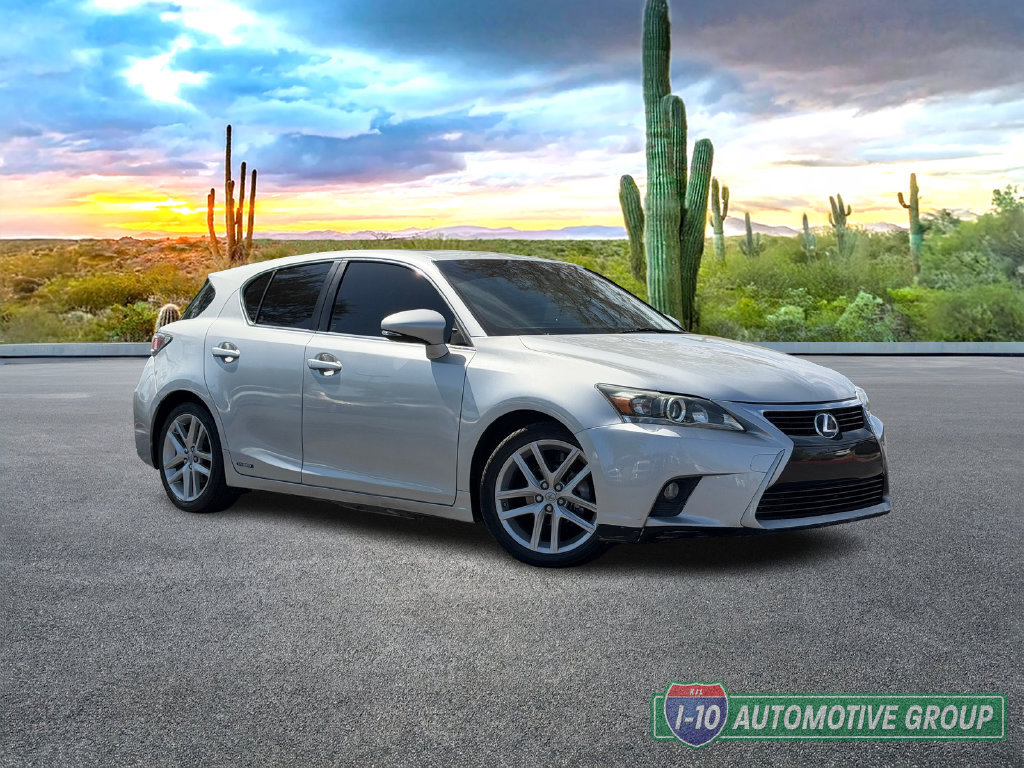 Used 2015 Lexus CT 200h w/ Navigation Package FWD image 2