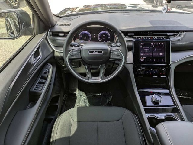New 2026 Jeep Grand Cherokee L 2WD image 18
