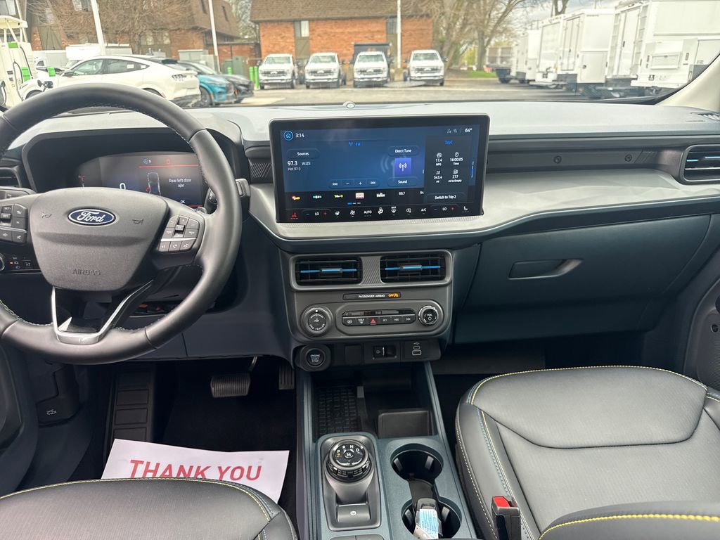 Used 2025 Ford Maverick Lobo image 31