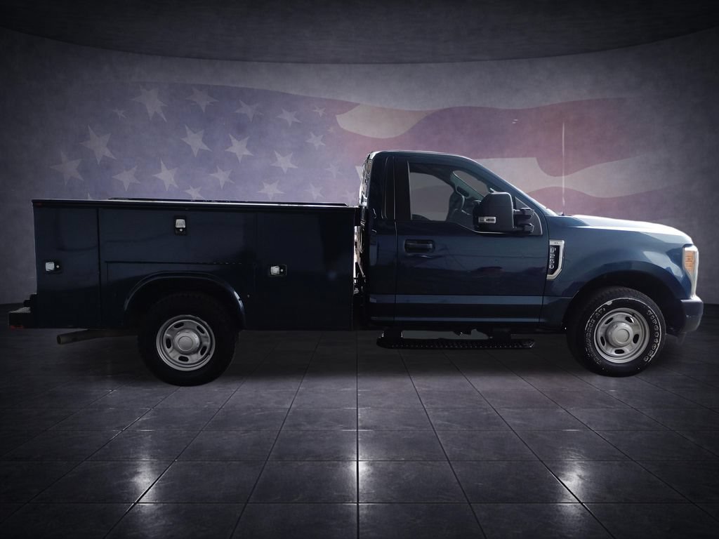 Used 2017 Ford F250 XL w/ Power Equipment Group RWD image 6