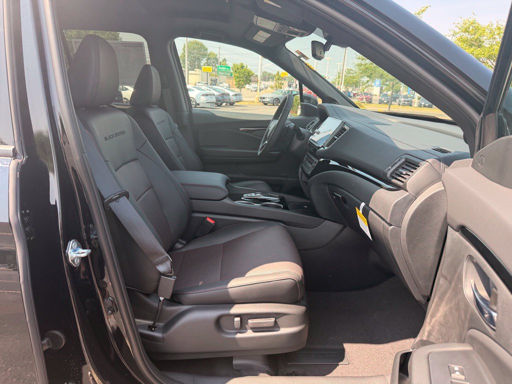 New 2026 Honda Ridgeline Black Edition image 16