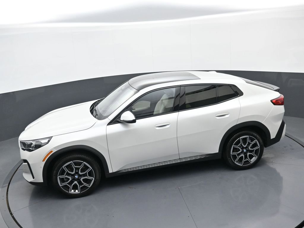 New 2026 BMW X2 xDrive28i w/ Technology Package AWD/4WD image 33