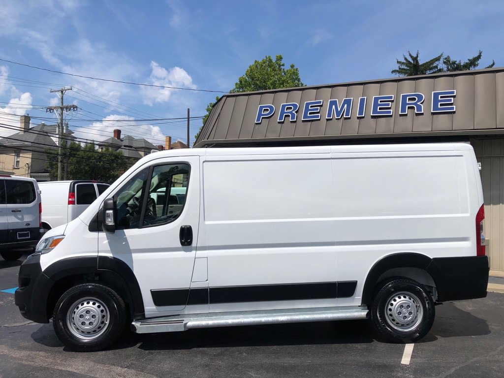 Used 2025 RAM ProMaster 2500 w/ U-Haul Equipment Group FWD image 3