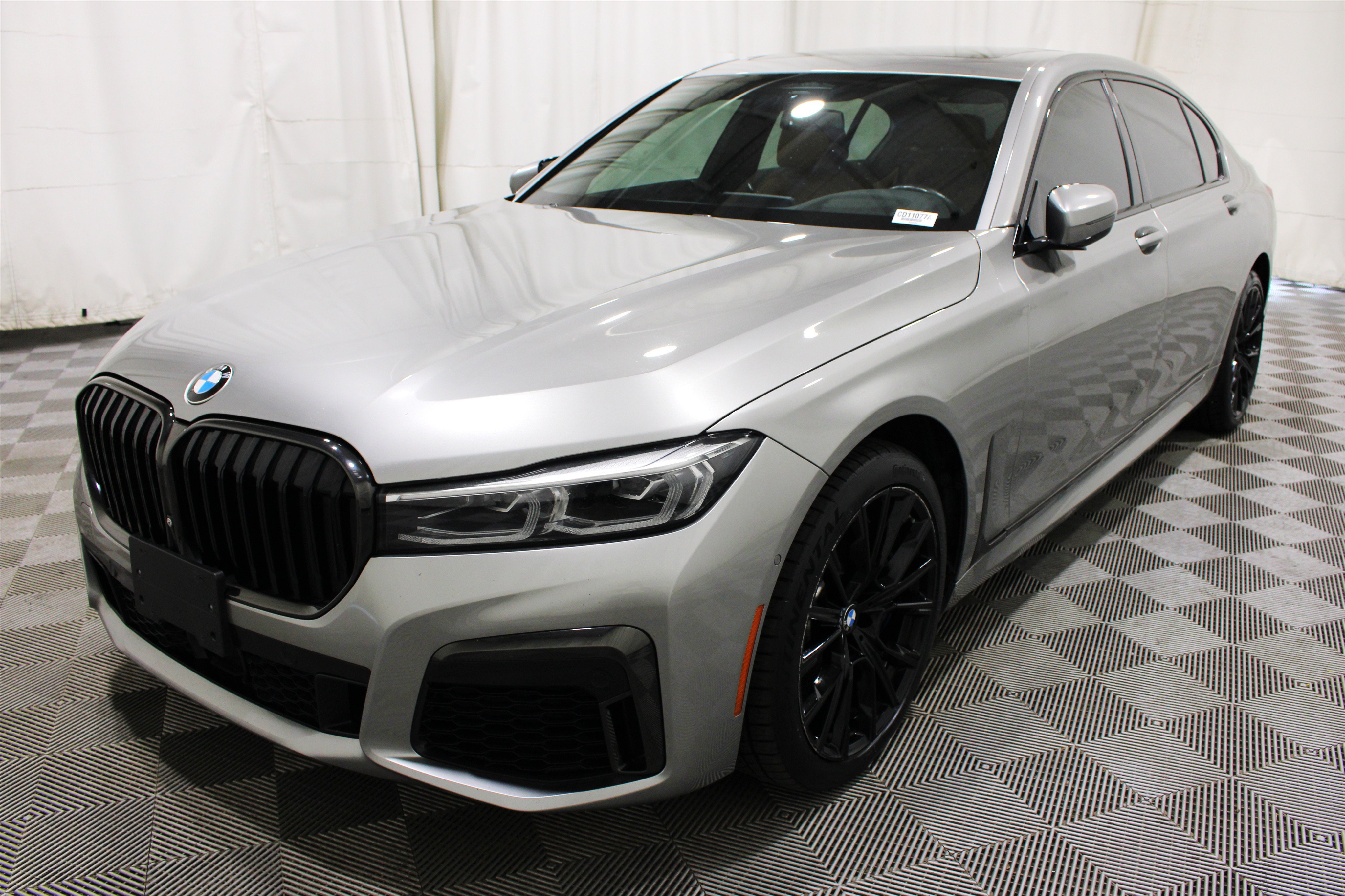 Used 2020 BMW 750i xDrive w/ Executive Package AWD/4WD image 39