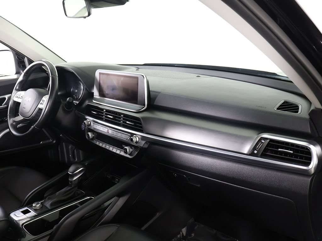 Used 2022 Kia Telluride LX FWD image 27