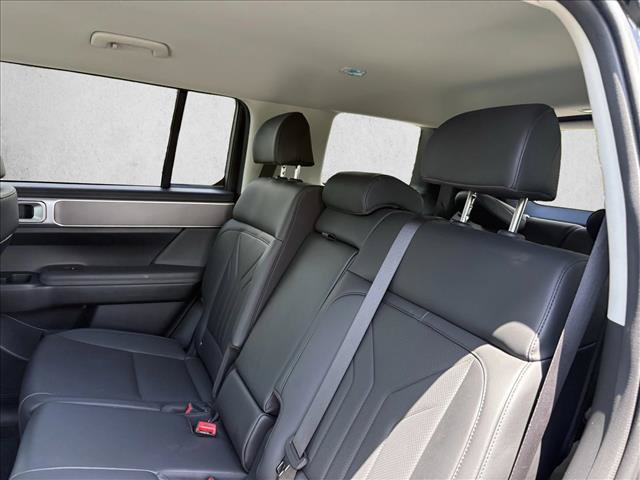 Used 2026 Hyundai Santa Fe SEL FWD image 20