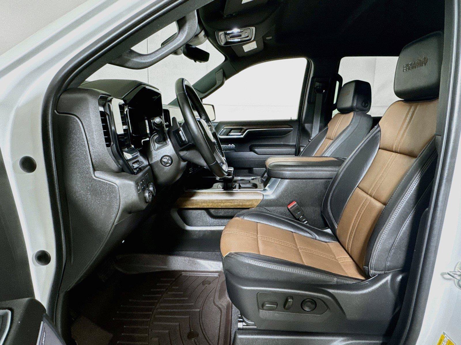 Certified 2023 Chevrolet Silverado 1500 High Country w/ Technology Package AWD/4WD image 20