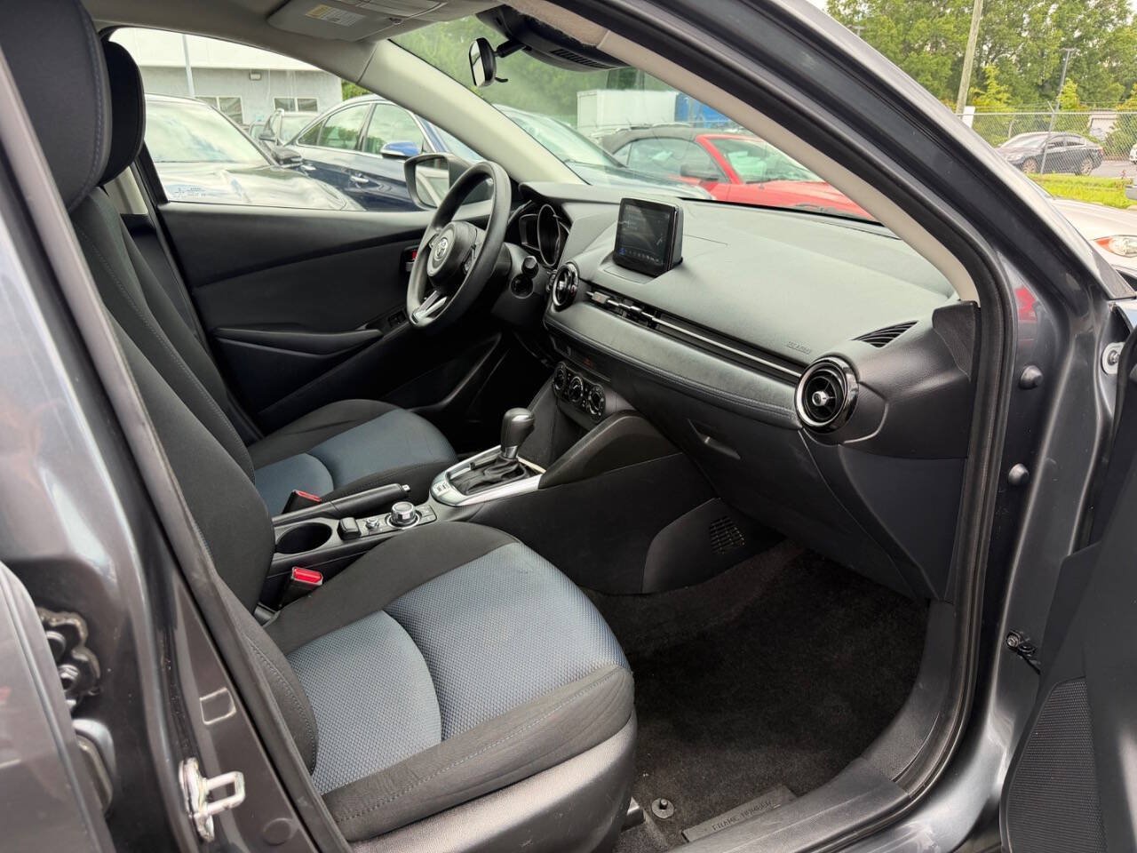 Used 2020 Toyota Yaris LE FWD image 12