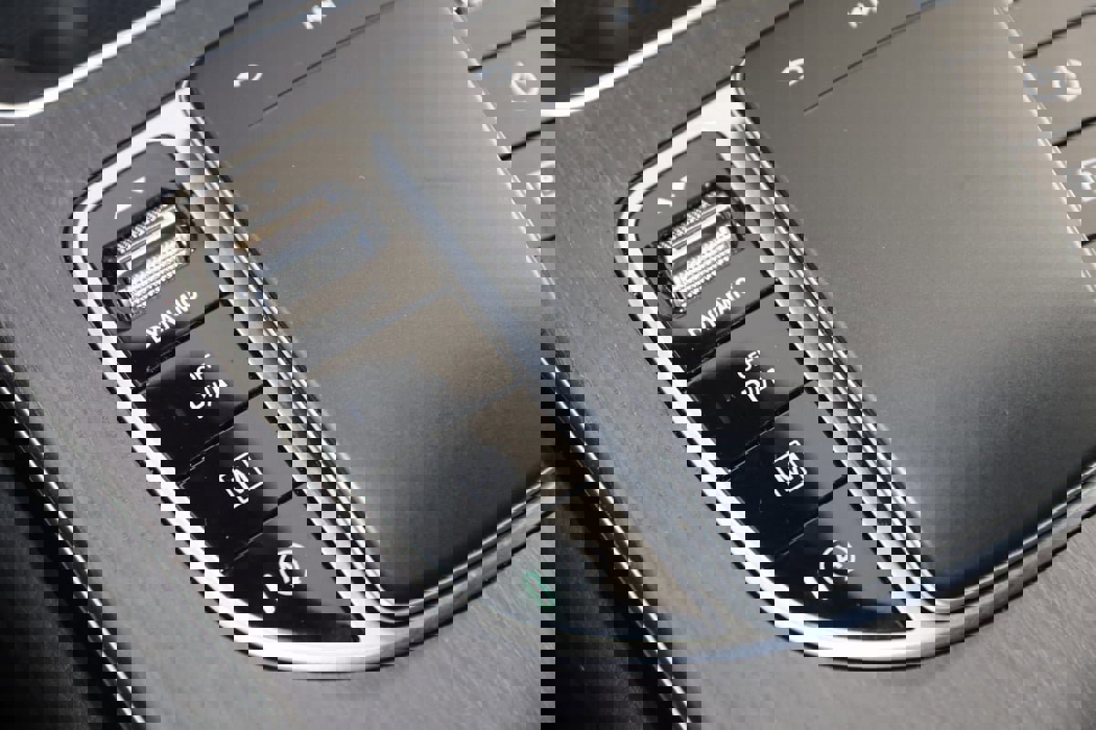 Used 2022 Mercedes-Benz GLC 300 4MATIC w/ Driver Assistance Package image 31