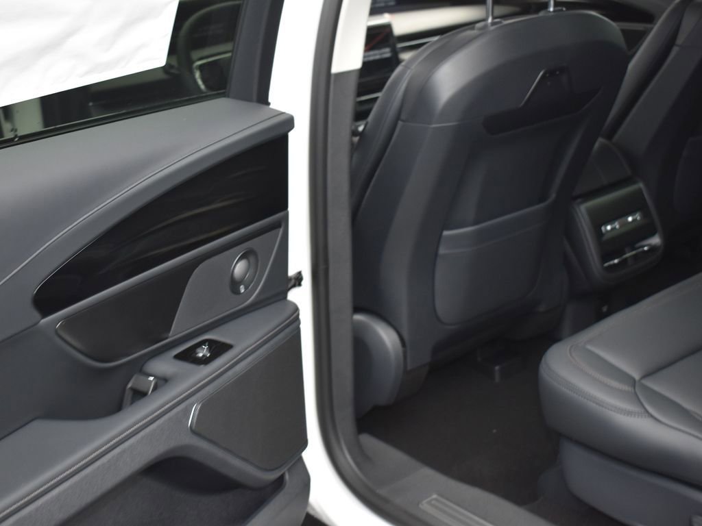 New 2026 Lincoln Nautilus Premier w/ Equipment Group 102A image 12