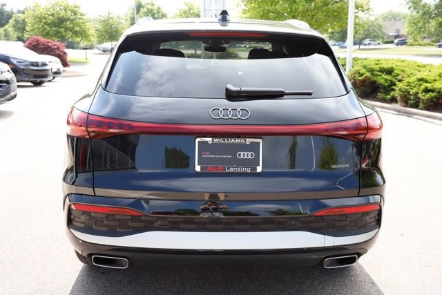 Used 2025 Audi Q5 Premium Plus w/ Premium Plus AWD/4WD image 4