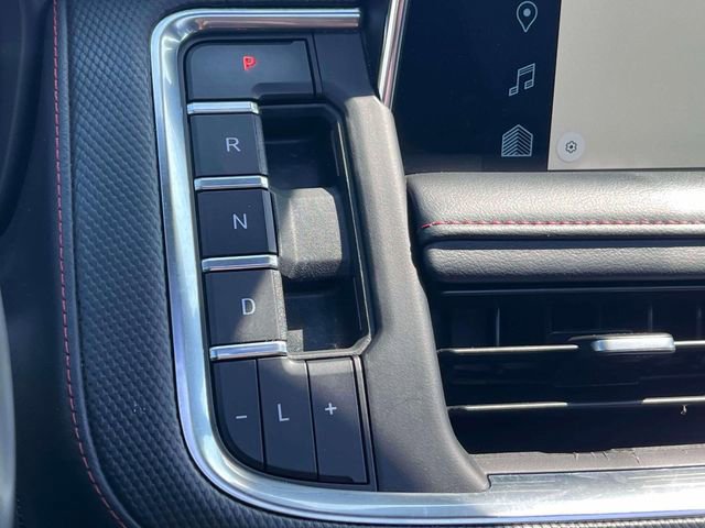 Used 2022 Chevrolet Tahoe RST w/ Luxury Package AWD/4WD image 33