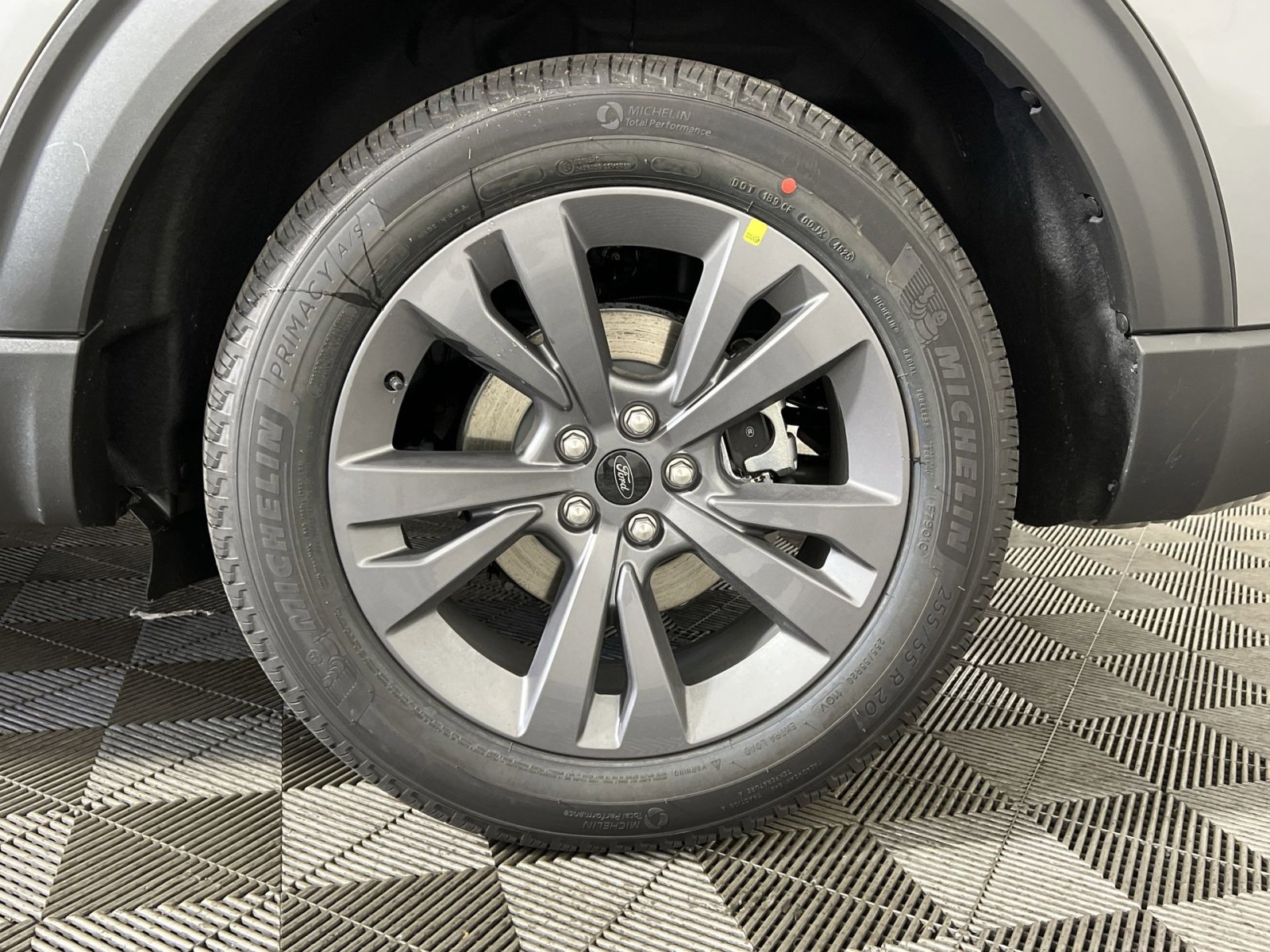 New 2026 Ford Explorer Active w/ Active Comfort Package image 12