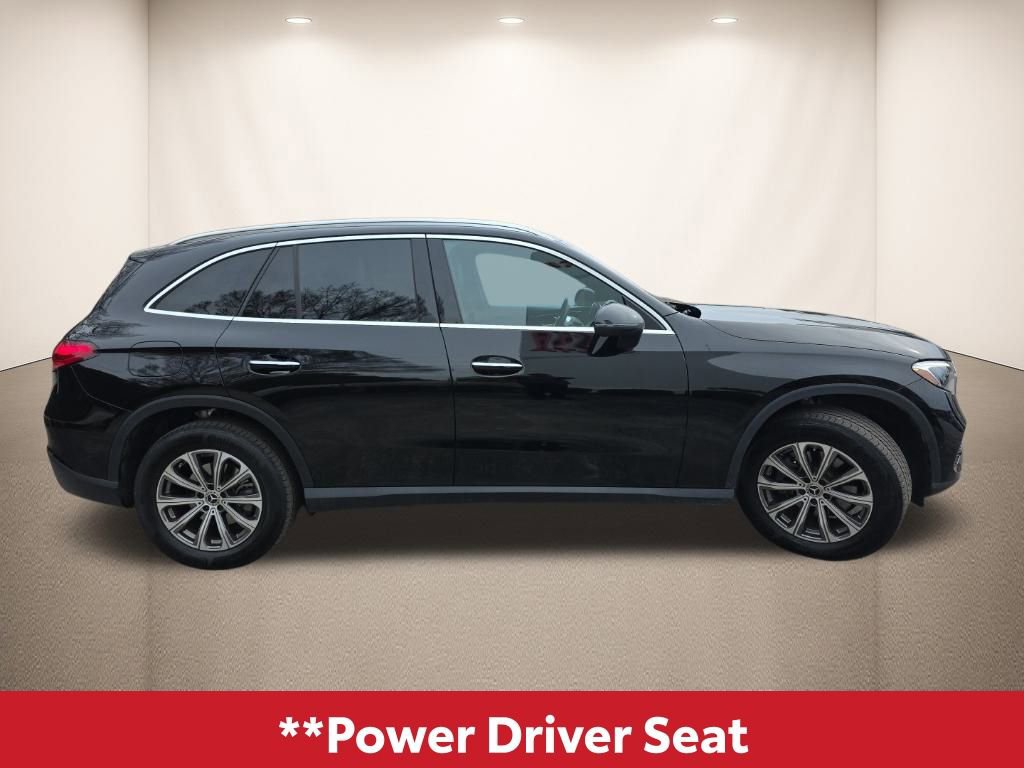 Used 2024 Mercedes-Benz GLC 300 4MATIC image 10