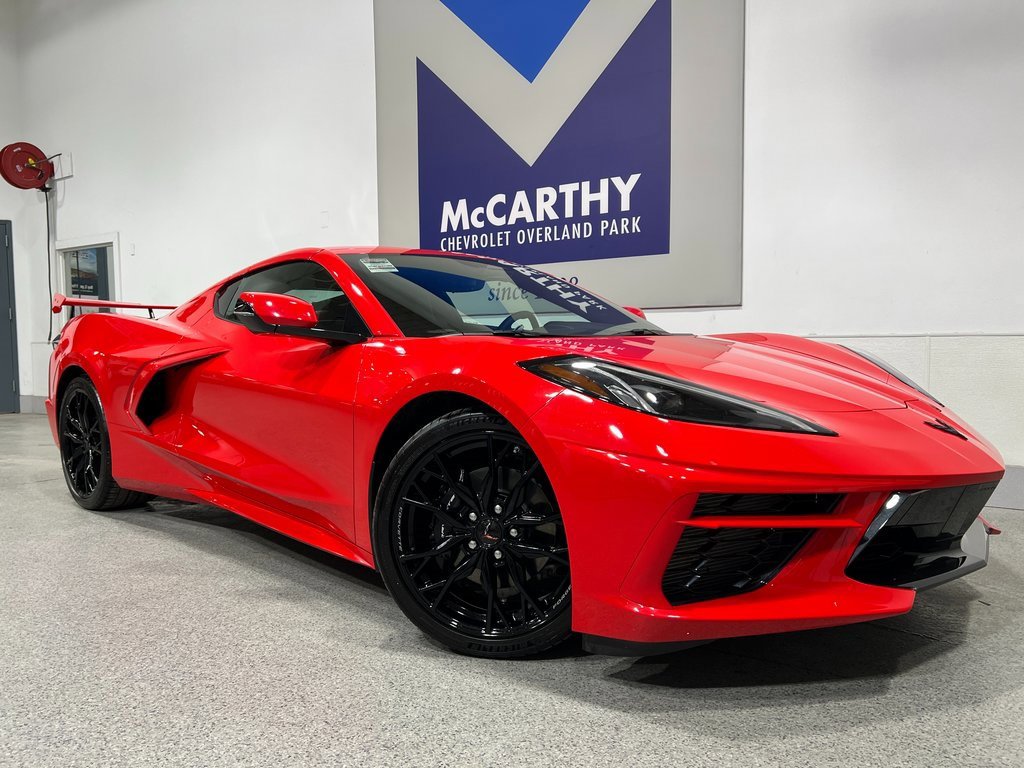 Used 2025 Chevrolet Corvette Stingray Coupe image 2