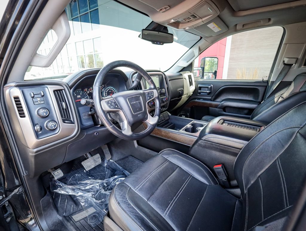 Used 2019 GMC Sierra 3500 Denali w/ Duramax Plus Package AWD/4WD image 12