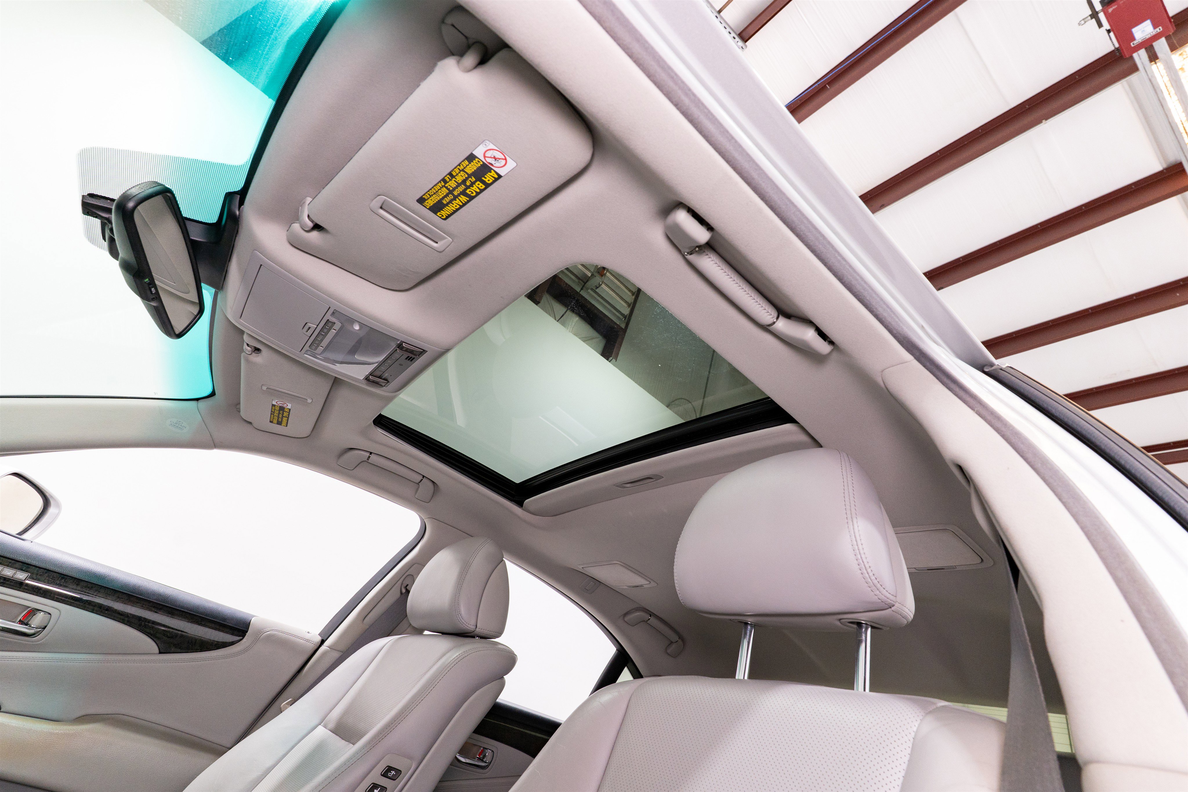 Used 2012 Lexus LS 460 w/ Comfort Pkg image 17