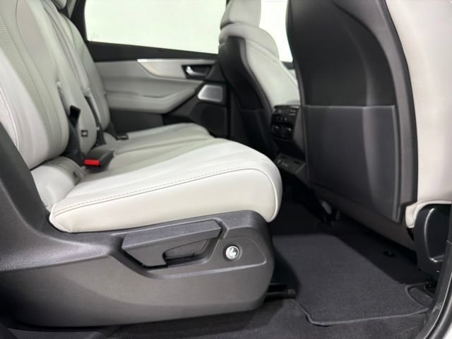 Certified 2026 Acura MDX w/ Technology Package AWD/4WD image 25
