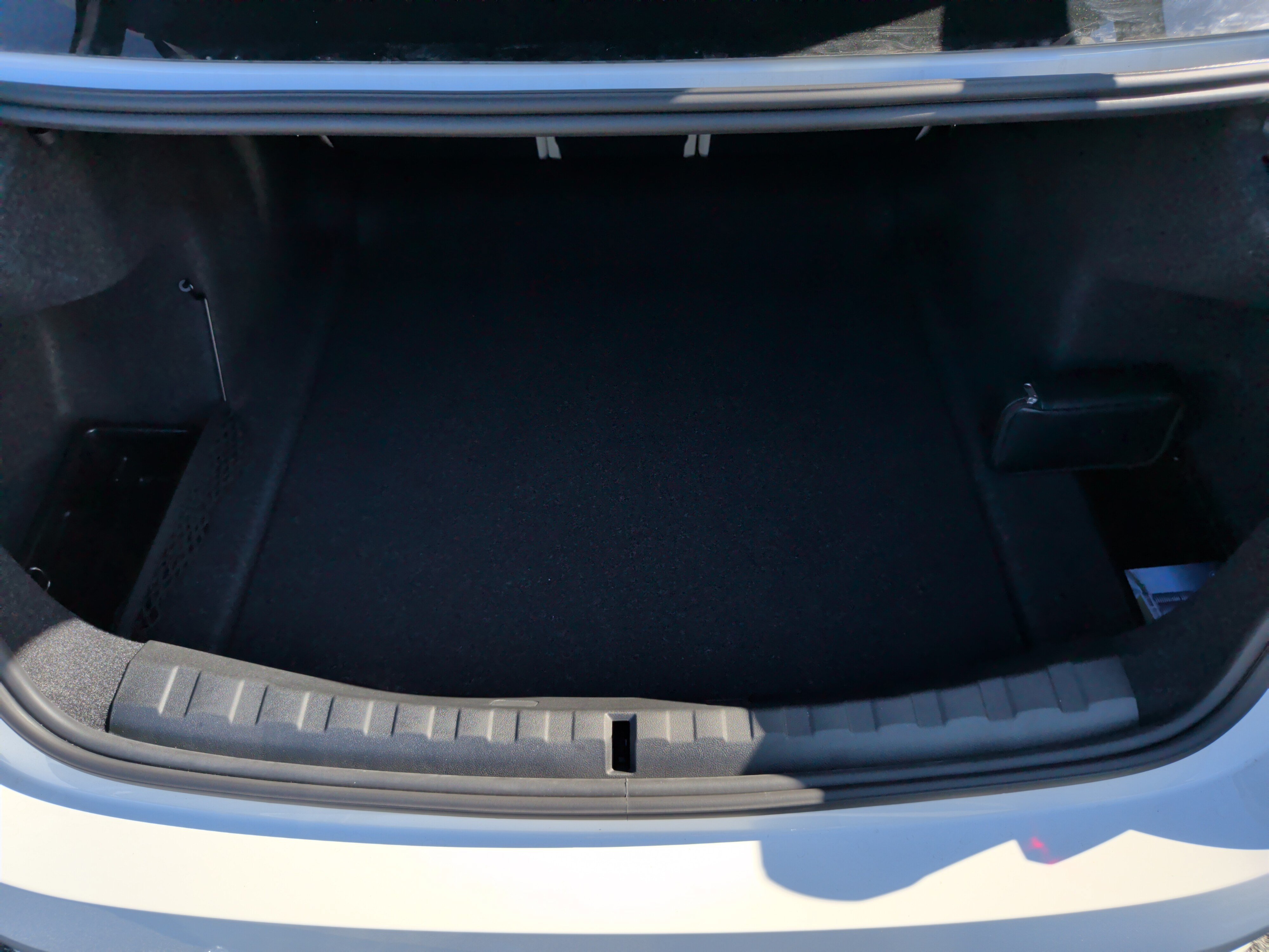 Certified 2026 BMW 330i Sedan w/ Premium Package RWD image 34