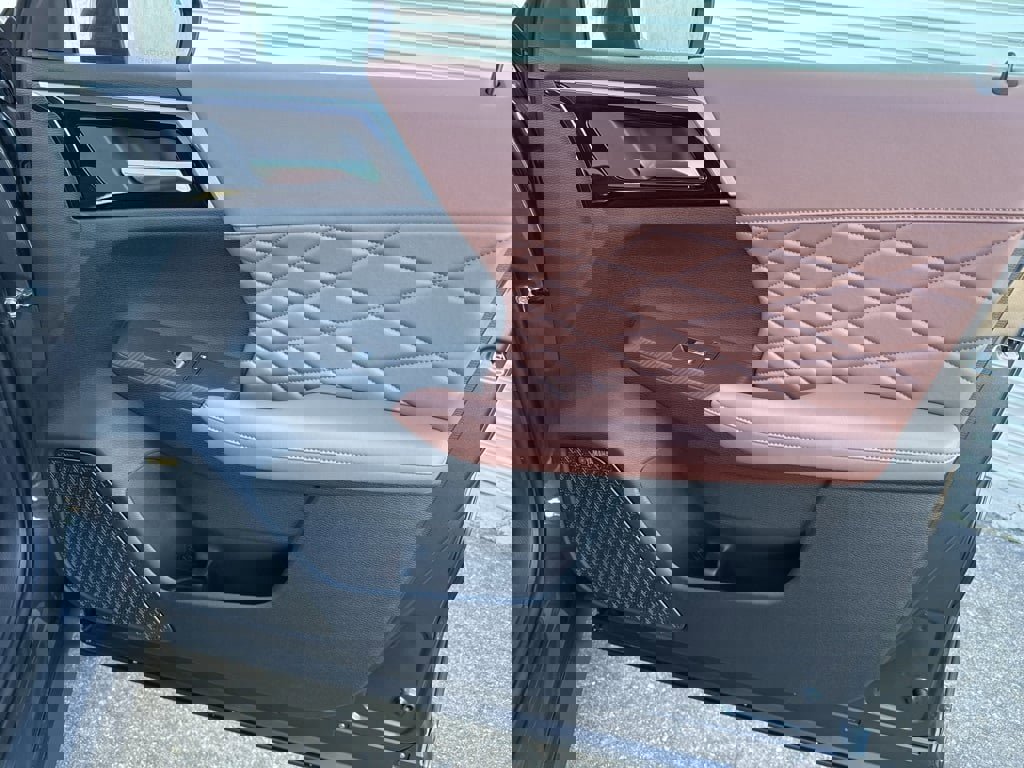 New 2025 Mitsubishi Outlander SEL image 32