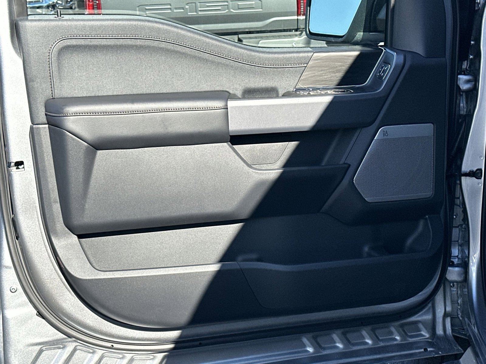 New 2025 Ford F150 Lightning Lariat image 15