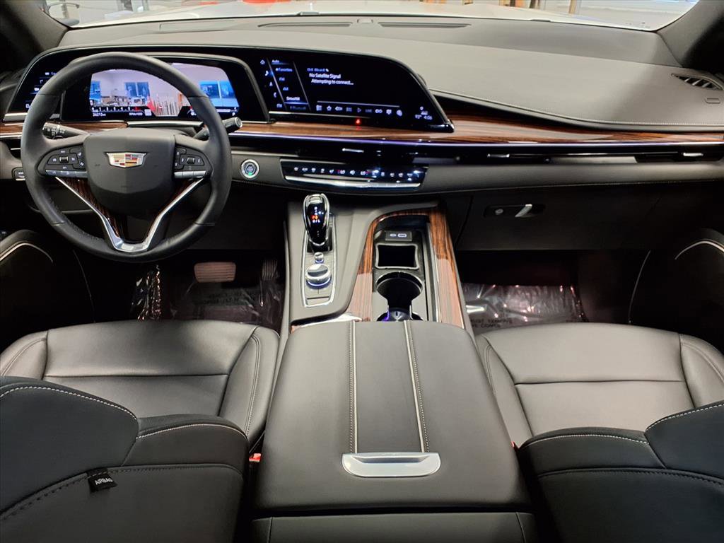Certified 2024 Cadillac Escalade ESV Luxury image 16