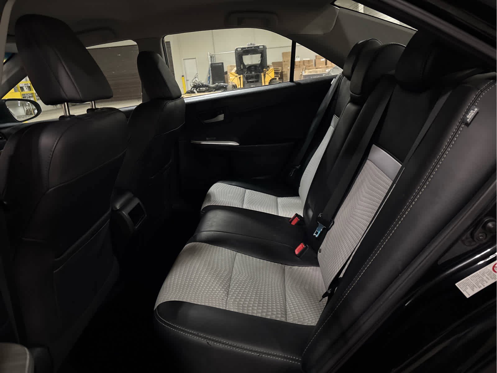 Used 2013 Toyota Camry SE image 8