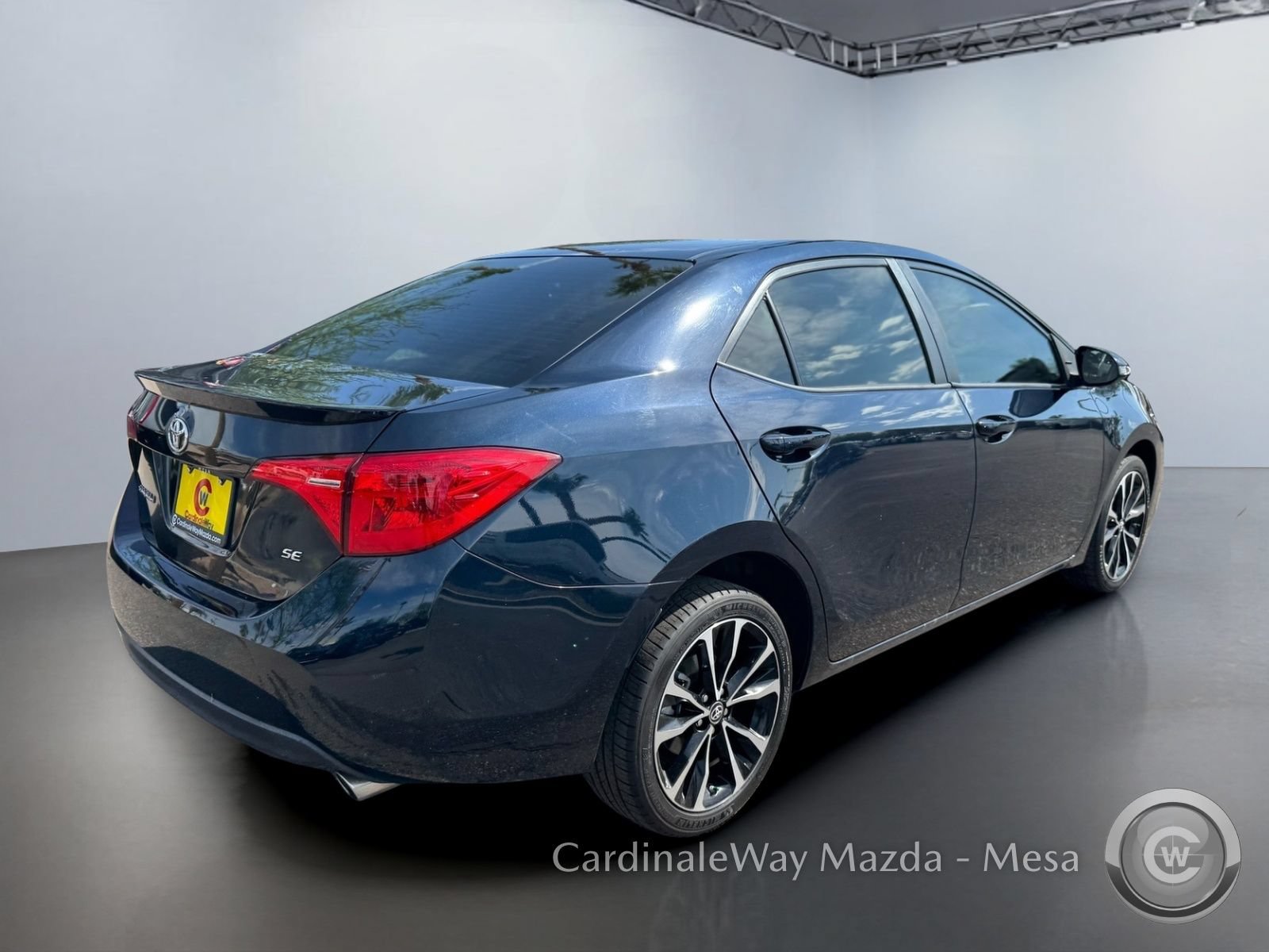 Used 2019 Toyota Corolla SE w/ Carpet Mat Package (TMS) FWD image 4