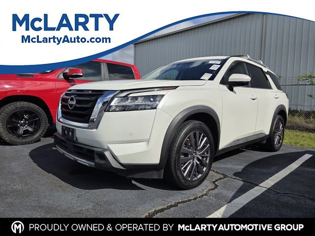 Used 2023 Nissan Pathfinder SL w/ SL Premium Package FWD image 1
