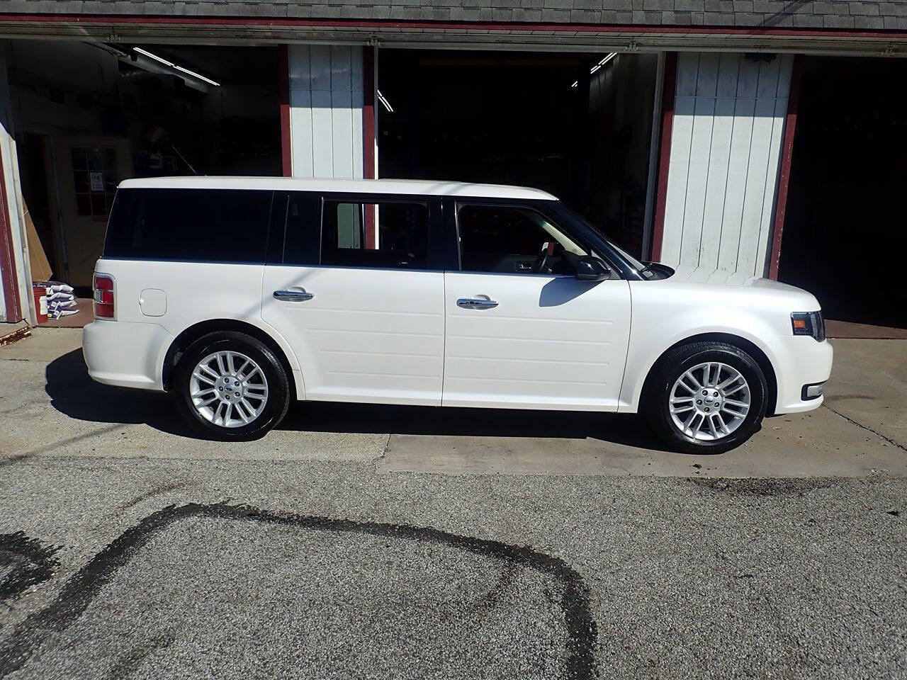 Used 2015 Ford Flex SEL w/ Equipment Group 202A AWD/4WD image 26
