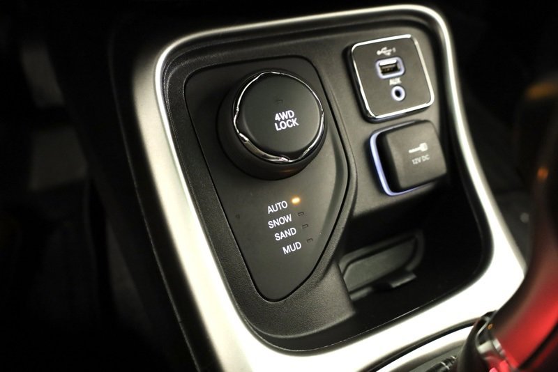 Used 2021 Jeep Compass 80th Special Edition w/ Sun and Sound Group image 24