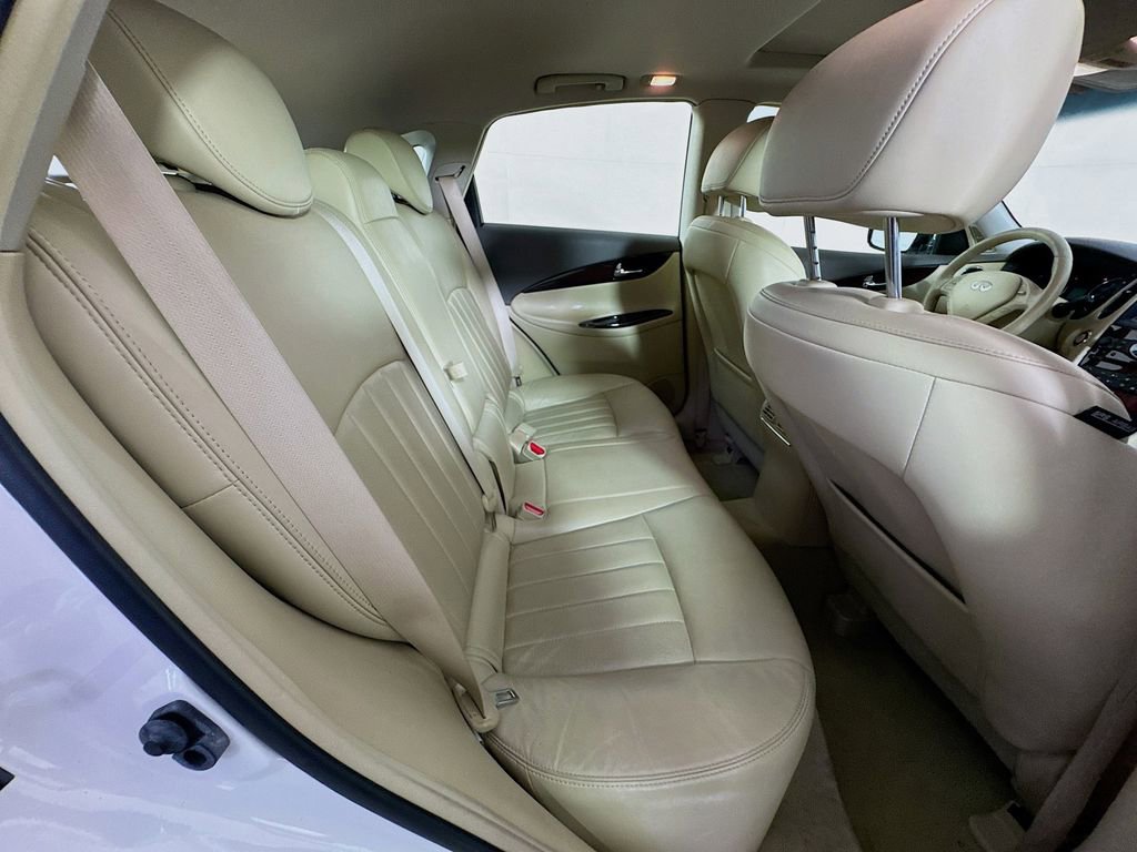 Used 2014 INFINITI QX50 Journey w/ Premium Package RWD image 36