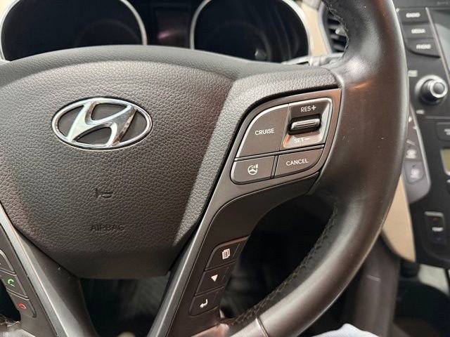 Used 2016 Hyundai Santa Fe SE w/ Option Group 02 AWD/4WD image 12