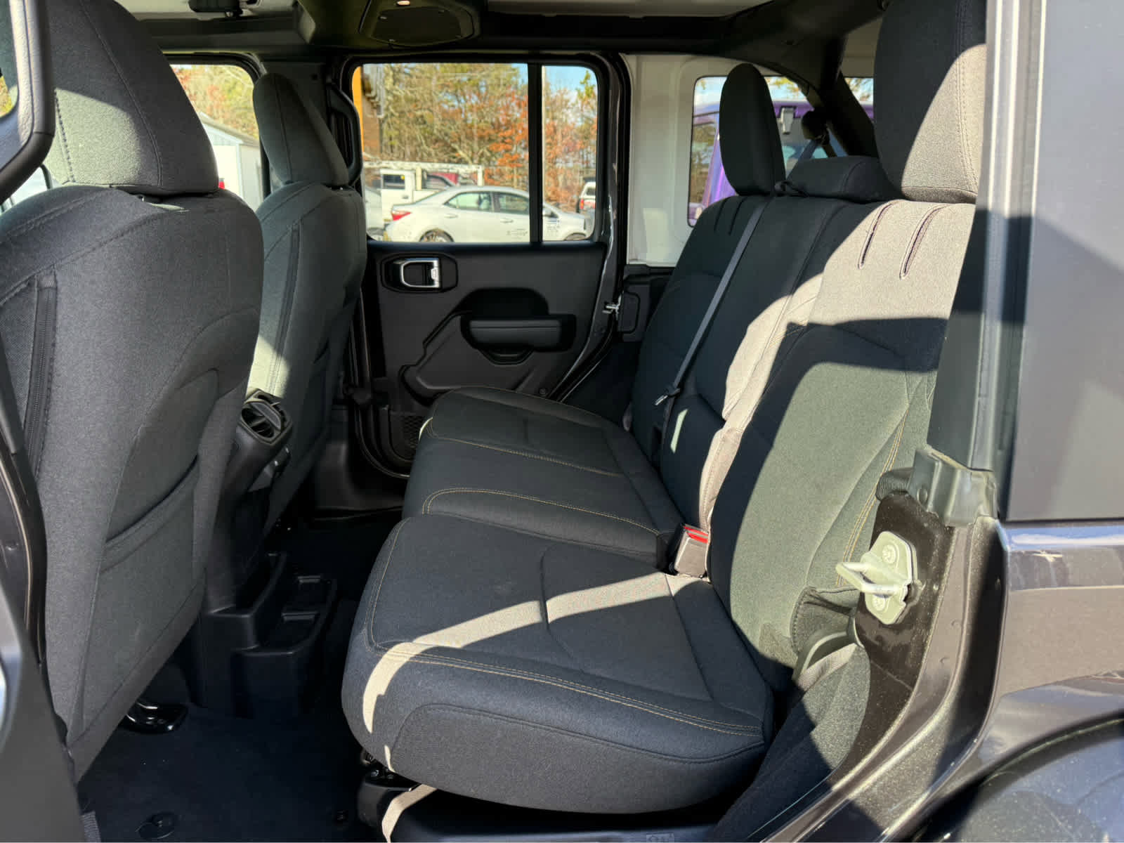 Used 2024 Jeep Wrangler Sport S w/ Convenience Group AWD/4WD image 23