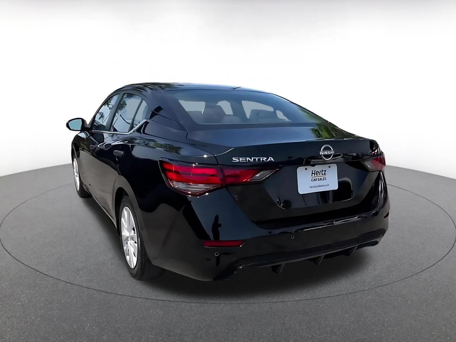 Used 2025 Nissan Sentra S FWD image 11